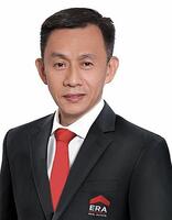 EJ Khoo