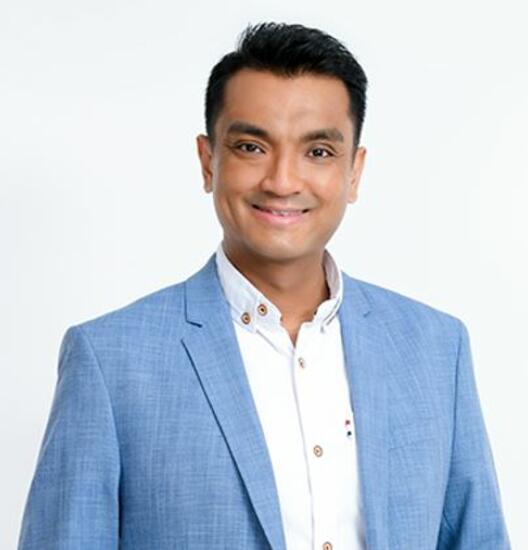 Adrian Wee 黄國强