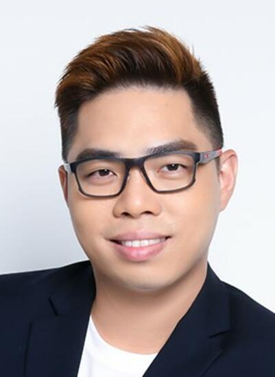 Dennis Loo