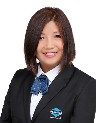 Clare Loh 卢钰菁