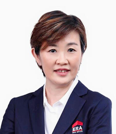 Jennifer Lee