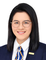 Alexandra Khoo 邱雯励