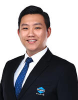 Lysander Lee