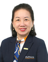 Kelly Tan