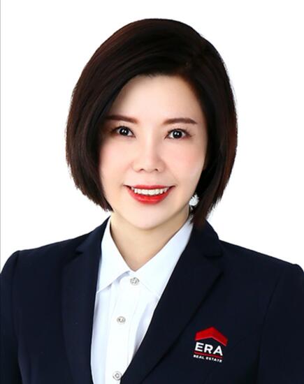 Nicole Tan