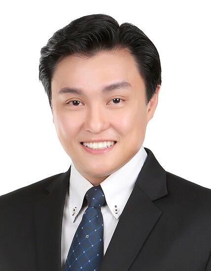 ERIC TAY (鄭思勇)