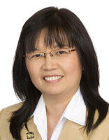 Iris Lim