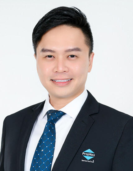 Kelvin Khoo