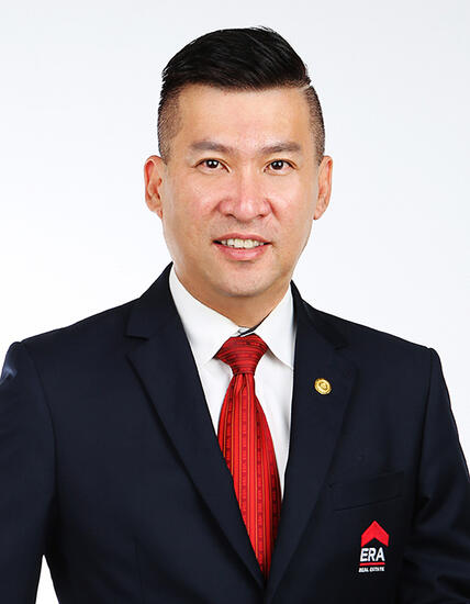 Raymond Ho