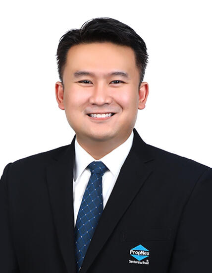 Ken Leong