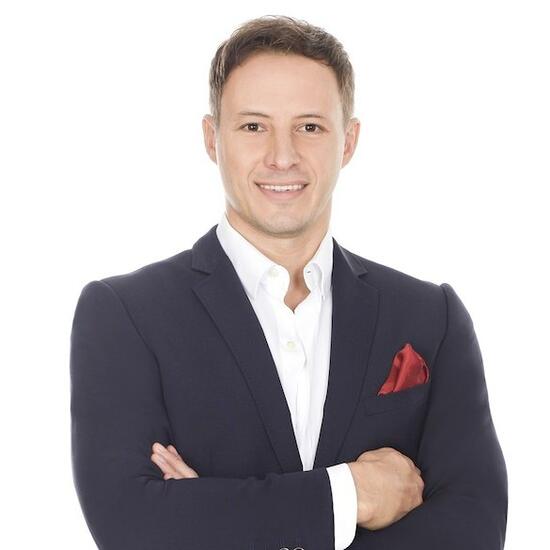 Maxim Loo