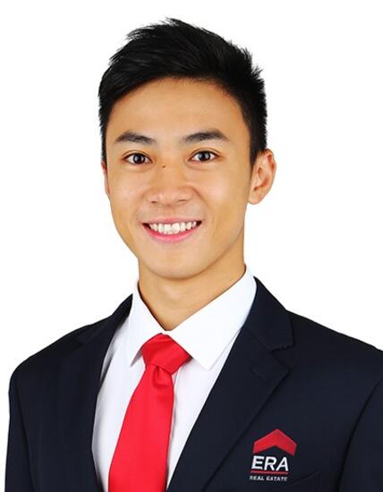 Alex Tan