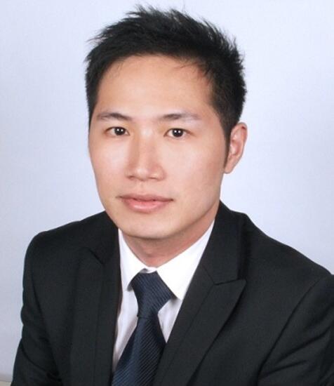 Laren Ngui 魏士传