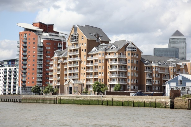 London Home Prices Up 5 4 Overseas Propertyguru Sg Apartment Buildings In London