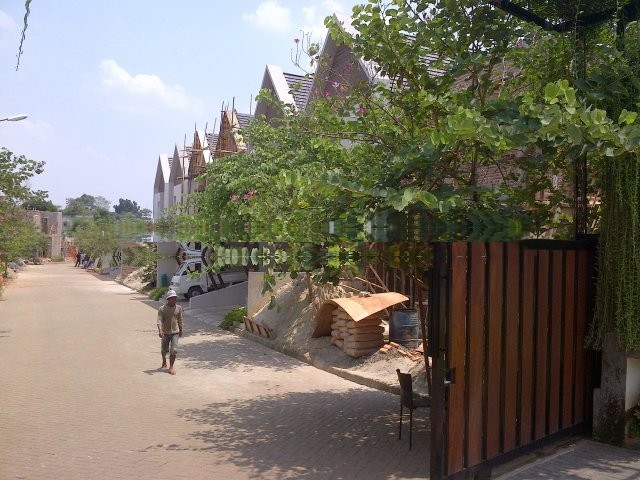 Pomentia Residence dijual  Rumah.com