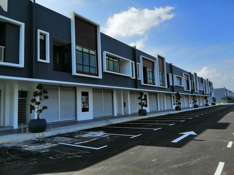 Phase 6C1A, 2Storey Shophouse Mutiara Rini is for sale