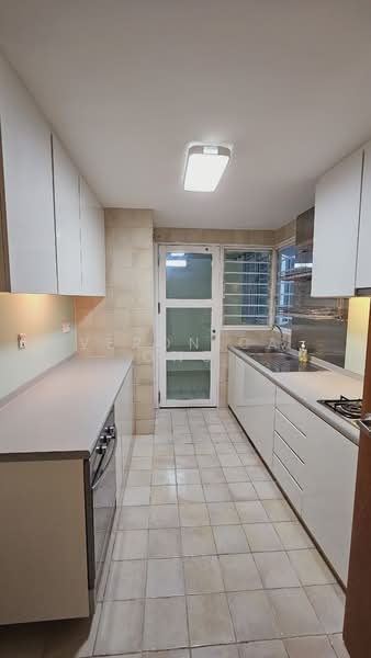 The Dew, 32 Bukit Batok Street 21, 3 Bedrooms, 1,205 sqft, Executive Condominium For Rent, by Veronica Ong, 10329963 - PropertyGuru.com.sg
