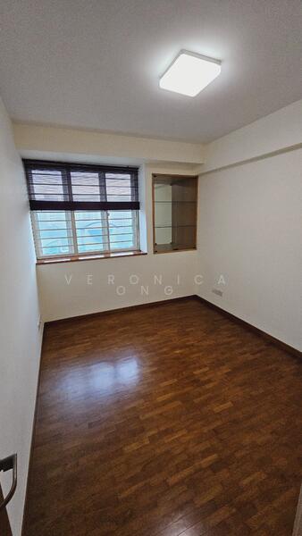 The Dew, 32 Bukit Batok Street 21, 3 Bedrooms, 1,205 sqft, Executive Condominium For Rent, by Veronica Ong, 10329963 - PropertyGuru.com.sg