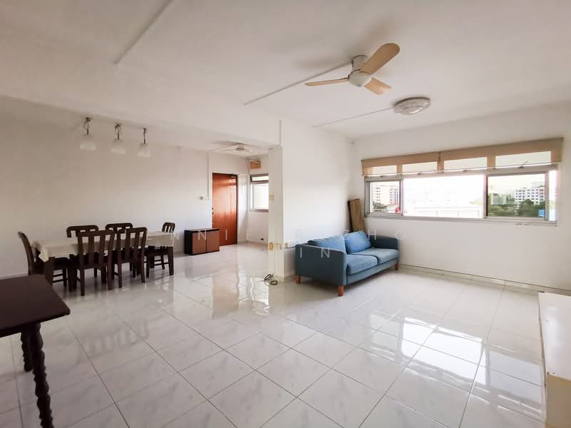 810 Woodlands Street 81, 810 Woodlands Street 81, 3 Bedrooms, 1,345 sqft, HDB Flat For Rent, by Jennifer Zhou Yiqin, 10430261 - PropertyGuru.com.sg