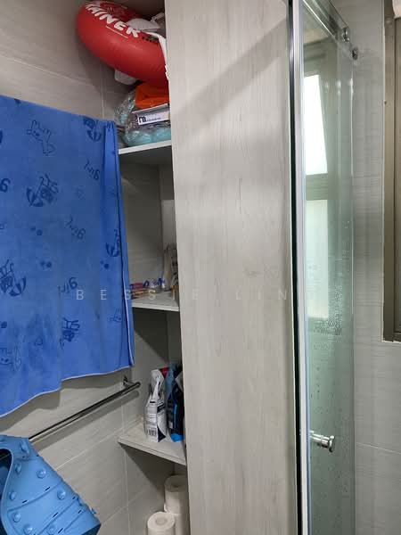 Hillbrooks, 88 Hillview Avenue, 3 Bedrooms, 1,130 sqft, Condominium For Rent, by Bessie Ling, 10441233 - Master bedroom toilet #2 - PropertyGuru.com.sg
