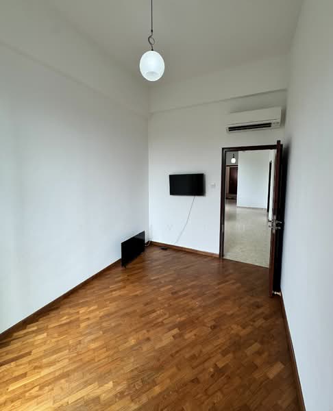 Tanglin Regency, 381 Tanglin Road, 2 Bedrooms, 710 sqft, Condominium For Rent, by Tommy Liu, 10600259 - Common Room - PropertyGuru.com.sg