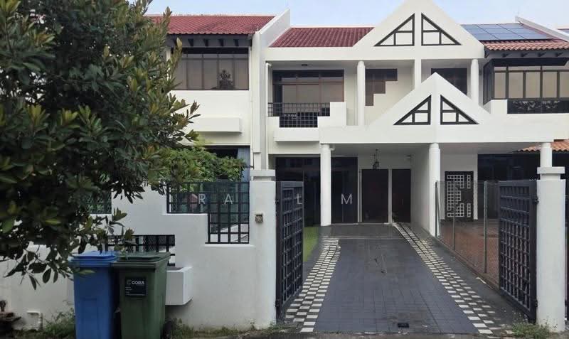 BELOW VAL! $21xx psf Renovated 2 Sty Inter Terrace 1km Rosyth School ! NR Kovan MRT/ Mall, Poh Huat Road, Hougang / Punggol / Sengkang, 4 Bedrooms, 2,400 sqft, Terraced House For Sale, by Ray Lim, 10783475 - Exterior - PropertyGuru.com.sg