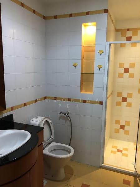 The Petals, 85 Hillview Avenue, Dairy Farm / Bukit Panjang / Choa Chu Kang, 3 Bedrooms, 1,259 sqft, Condominium For Rent, by Veronica Peh, 10872757 - Bathroom - PropertyGuru.com.sg
