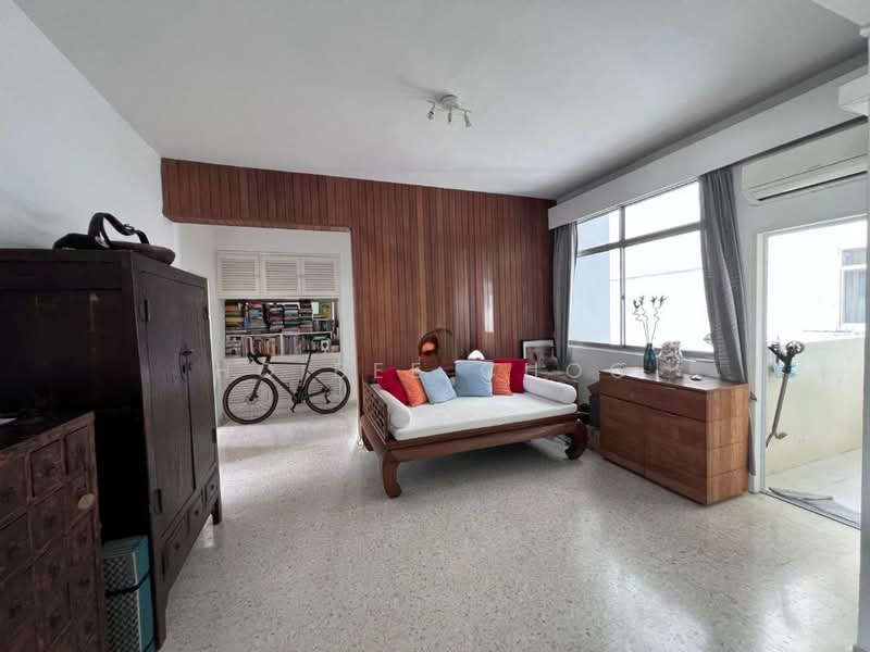 Kum Hing Court, 36 Tomlinson Road, 3 Bedrooms, 1,650 sqft, Apartment For Rent, by Ho Bee Choo, 11018265 - big dining  - PropertyGuru.com.sg