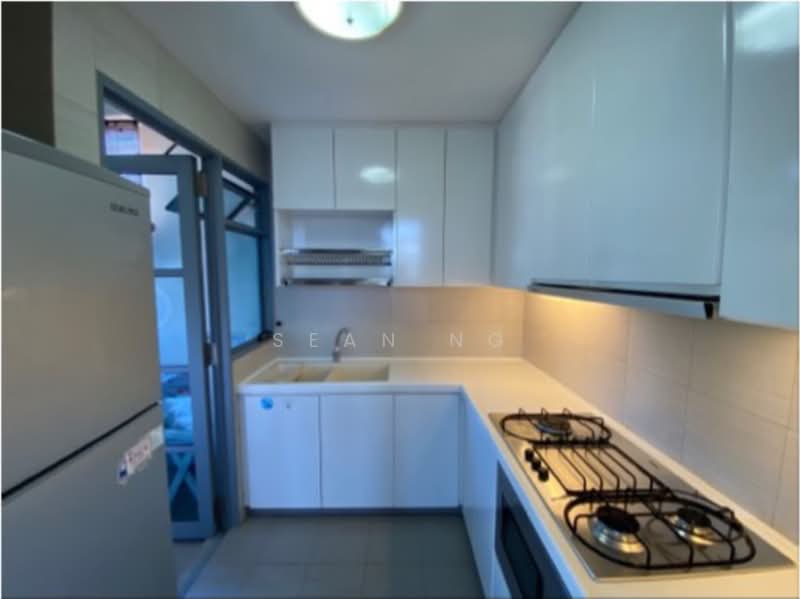Viz at Holland, 221 Queensway, 3 Bedrooms, 947 sqft, Condominium For Rent, by Sean NG, 11018608 - Kitchen - PropertyGuru.com.sg