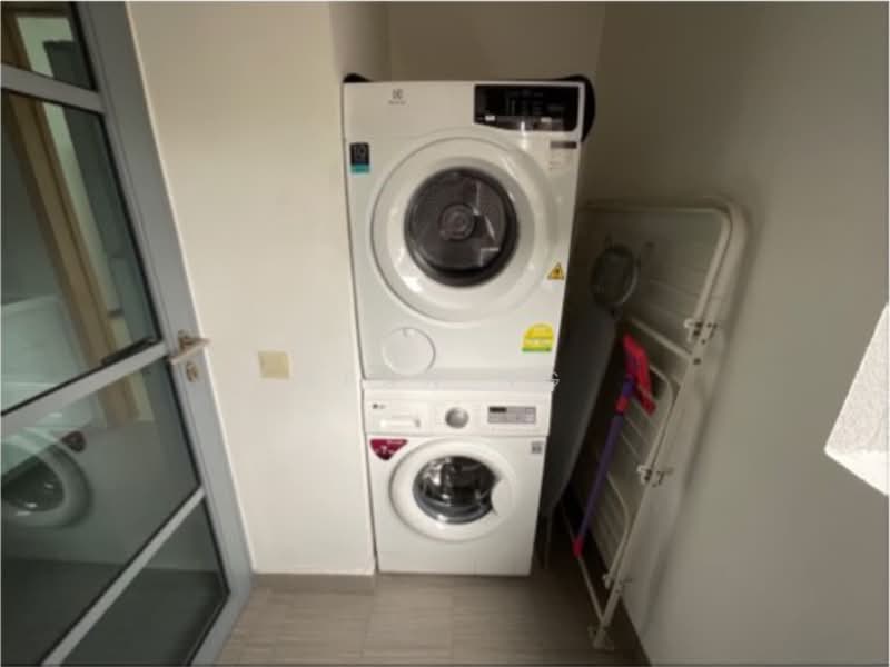 Viz at Holland, 221 Queensway, 3 Bedrooms, 947 sqft, Condominium For Rent, by Sean NG, 11018608 - Yard - PropertyGuru.com.sg