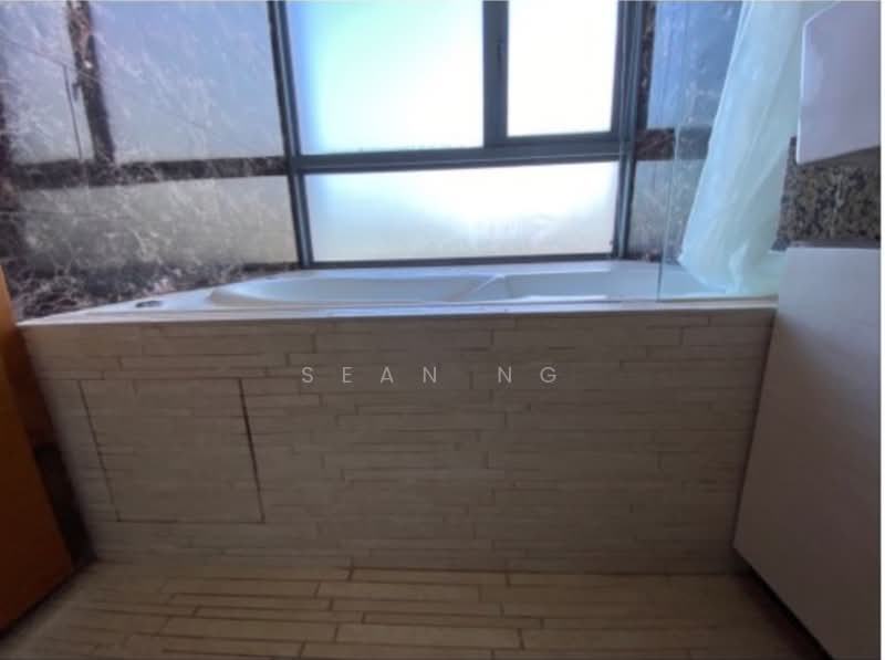 Viz at Holland, 221 Queensway, 3 Bedrooms, 947 sqft, Condominium For Rent, by Sean NG, 11018608 - Bathtub - PropertyGuru.com.sg