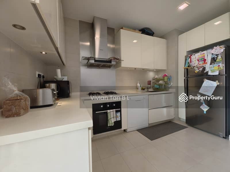 Parvis, 18 Holland Hill, Tanglin / Holland / Bukit Timah, 3 Bedrooms, 1,701 sqft, Condominium For Rent, by Vivian Tan B L, 11406805 - Good size kitchen with dish washer - PropertyGuru.com.sg