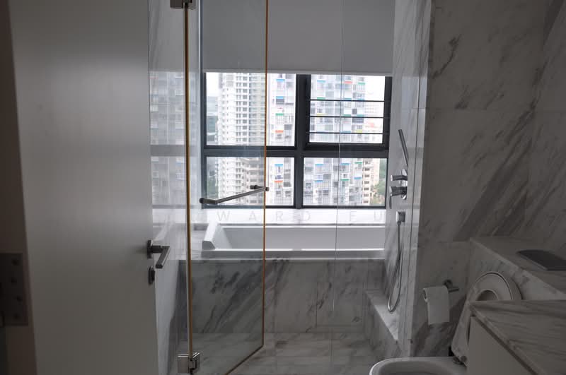 VIVA, 2 Suffolk Walk, 3 Bedrooms, 1,518 sqft, Condominium For Rent, by Edward Fu, 11761167 - Master toilet - PropertyGuru.com.sg