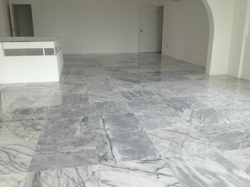 Leonie Towers, 20 Leonie Hill, 4 Bedrooms, 2,899 sqft, Apartment For Rent, by Rachel Tan, 11772717 - Spacious living room - PropertyGuru.com.sg