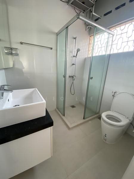 Chun Tin Road, Chun Tin Road, Clementi Park / Upper Bukit Timah, 3 Bedrooms, 1,800 sqft, Terraced House For Rent, by Cleo Lee, 11885278 - PropertyGuru.com.sg