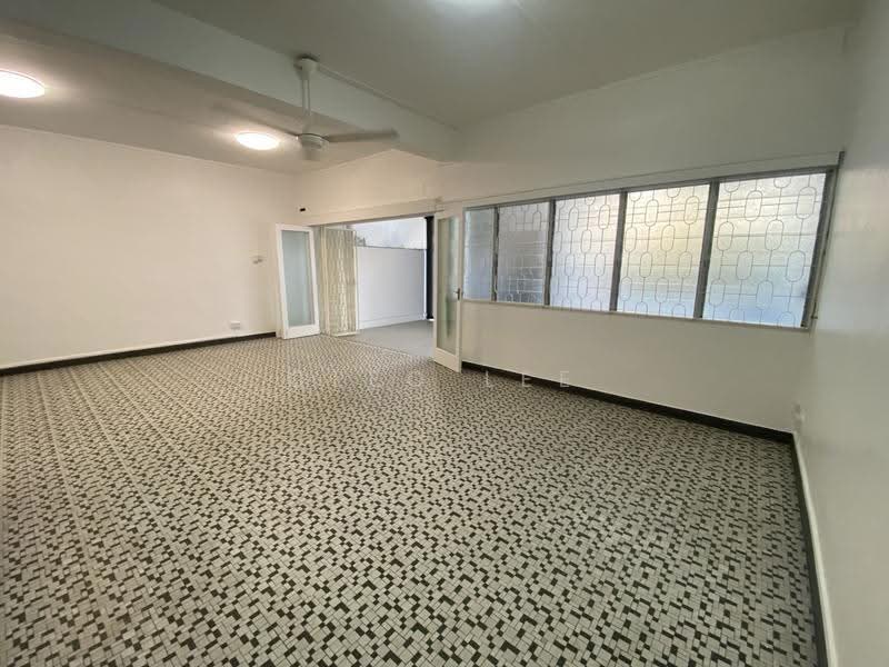 Chun Tin Road, Chun Tin Road, Clementi Park / Upper Bukit Timah, 3 Bedrooms, 1,800 sqft, Terraced House For Rent, by Cleo Lee, 11885278 - PropertyGuru.com.sg