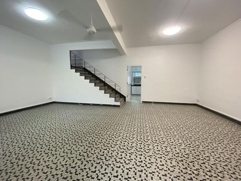 Chun Tin Road, Chun Tin Road, Clementi Park / Upper Bukit Timah, 3 Bedrooms, 1,800 sqft, Terraced House For Rent, by Cleo Lee, 11885278 - PropertyGuru.com.sg
