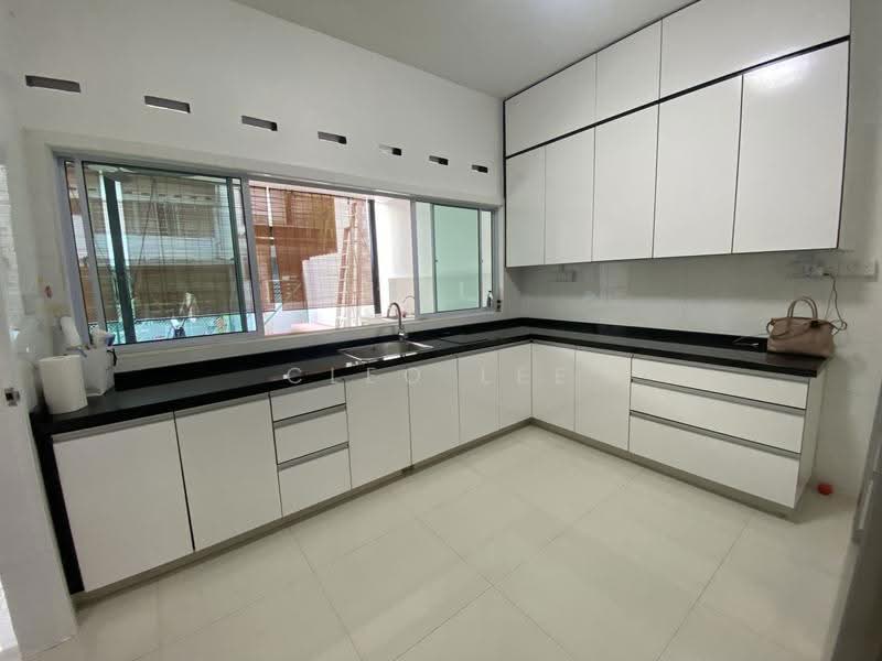 Chun Tin Road, Chun Tin Road, Clementi Park / Upper Bukit Timah, 3 Bedrooms, 1,800 sqft, Terraced House For Rent, by Cleo Lee, 11885278 - PropertyGuru.com.sg