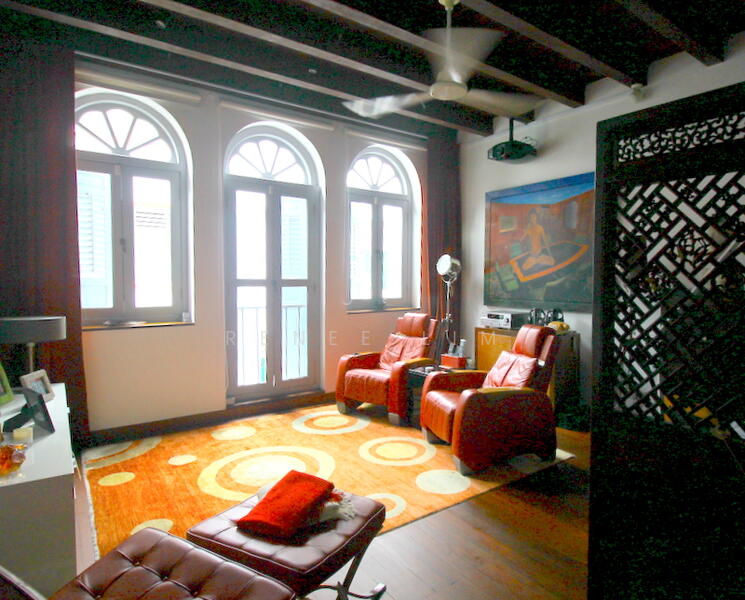 Everton Road, Everton Rd, 4 Bedrooms, 3,500 sqft, Conservation House For Rent, by Renee Lim, 11935298 - level 2 Bedroom 2 or master family - PropertyGuru.com.sg