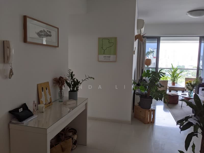 Oxford Suites, 21 Oxford Road, 2 Bedrooms, 893 sqft, Apartment For Rent, by Linda Lin, 12027826 - Entrance - PropertyGuru.com.sg