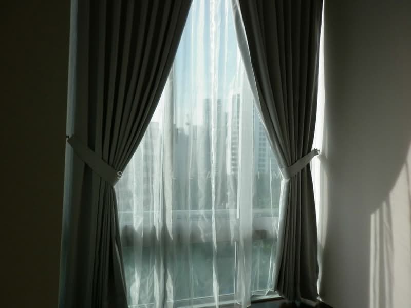 One Devonshire, 1 Devonshire Road, 3 Bedrooms, 1,280 sqft, Condominium For Rent, by Stella Lim, 12568646 - blackout curtain in bedroom one - PropertyGuru.com.sg