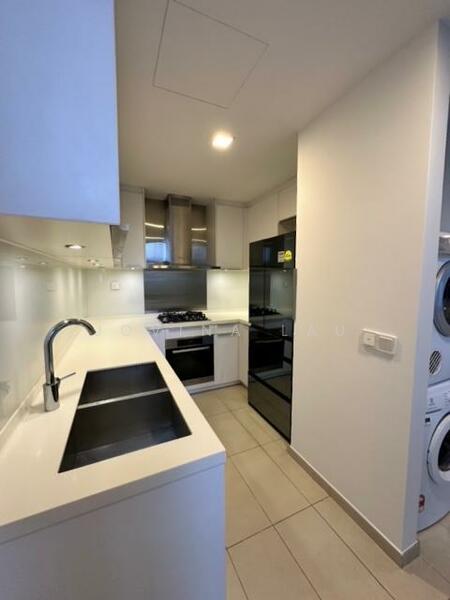 Trilight, 9 Newton Road, 3 Bedrooms, 2,099 sqft, Condominium For Rent, by Jovina Lau, 12715163 - PropertyGuru.com.sg