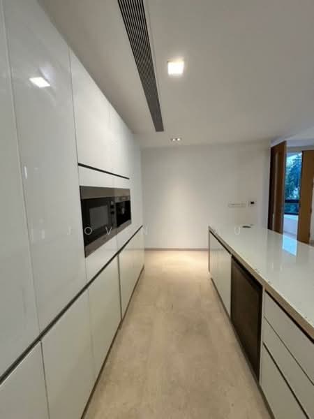 Trilight, 9 Newton Road, 3 Bedrooms, 2,099 sqft, Condominium For Rent, by Jovina Lau, 12715163 - PropertyGuru.com.sg