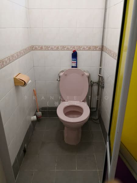 15 Ghim Moh Road, 15 Ghim Moh Road, Room Rental, 150 sqft, HDB Flat For Rent, by Frankie Teo (张文仁), 12857563 - Blk 5 - PropertyGuru.com.sg