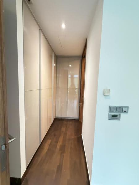 Volari, 12 Balmoral Road, Tanglin / Holland / Bukit Timah, 2 Bedrooms, 1,324 sqft, Apartment For Rent, by Stephanie Yong, 12922606 - Corridor - PropertyGuru.com.sg