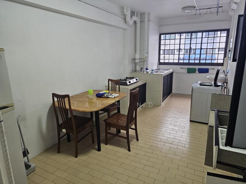 For Rent - 234 Tampines Street 21
