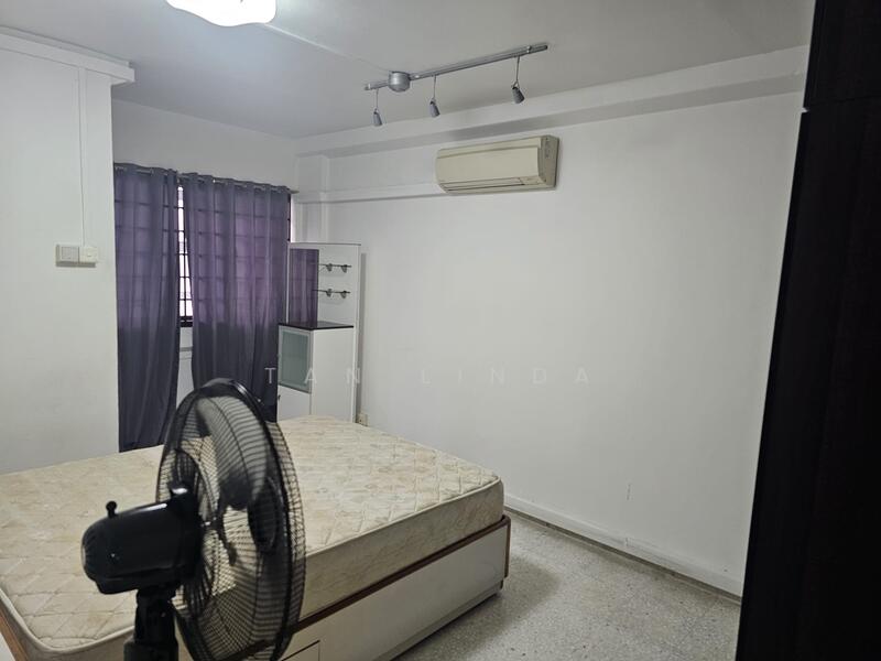 For Rent - 234 Tampines Street 21