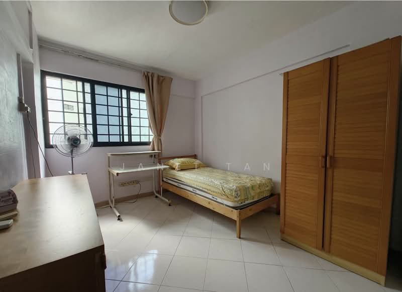 333 Serangoon Avenue 3, 333 Serangoon Avenue 3, Room Rental, 250 sqft, HDB Flat For Rent, by Janet Tan, 13019241 - PropertyGuru.com.sg