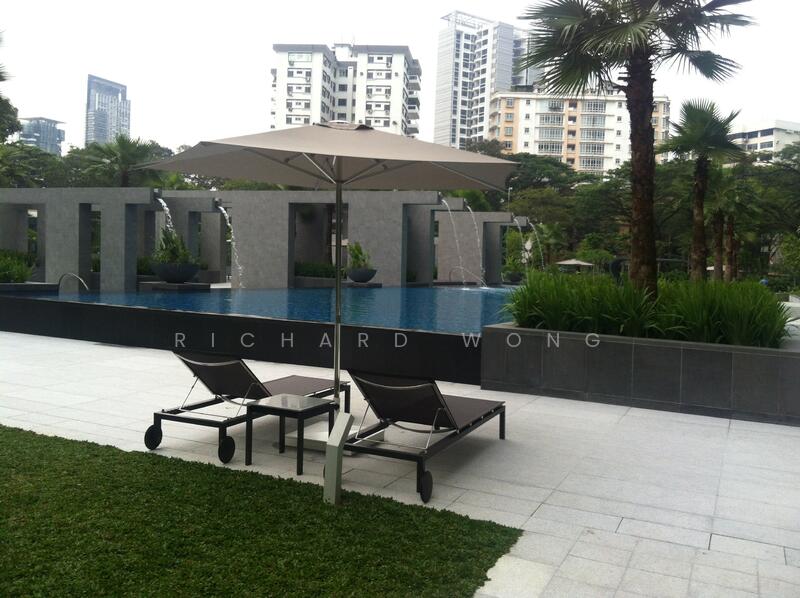 Deck pool