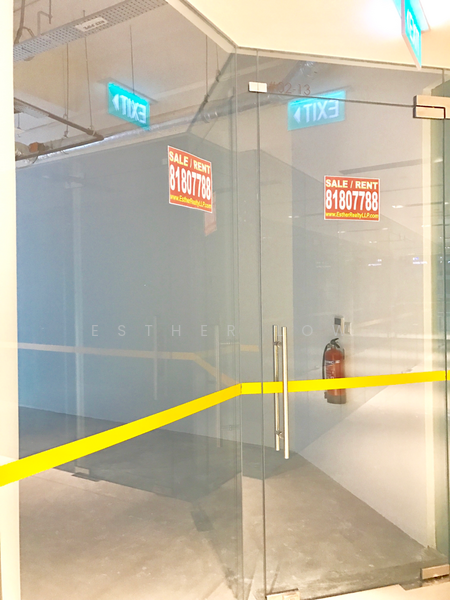 Oxley Tower, 138 Robinson Road, 280 sqft, Mall Shop For Sale, by Esther Low, 13040869 - CommercialGuru.com.sg